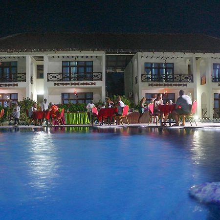 African Sun Sea Beach Resort & Spa Zanzibar Buitenkant foto