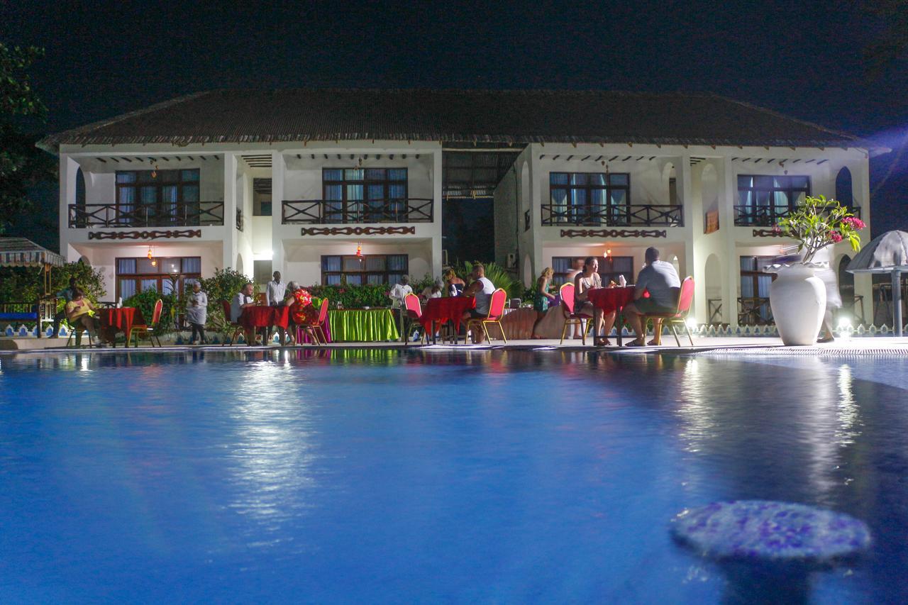 African Sun Sea Beach Resort & Spa Zanzibar Buitenkant foto
