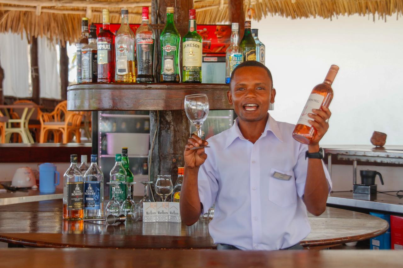 African Sun Sea Beach Resort & Spa Zanzibar Buitenkant foto