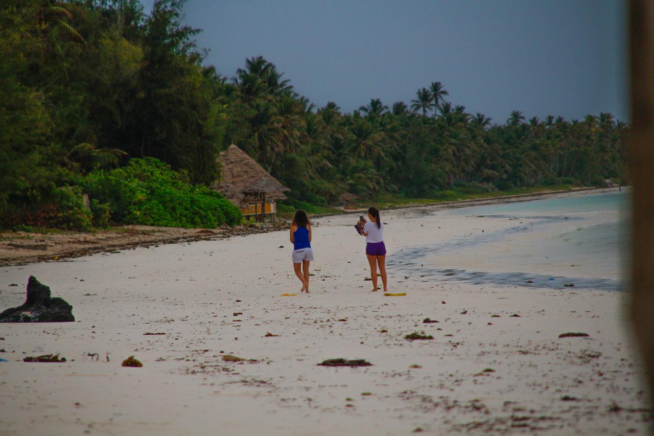 African Sun Sea Beach Resort & Spa Zanzibar Buitenkant foto